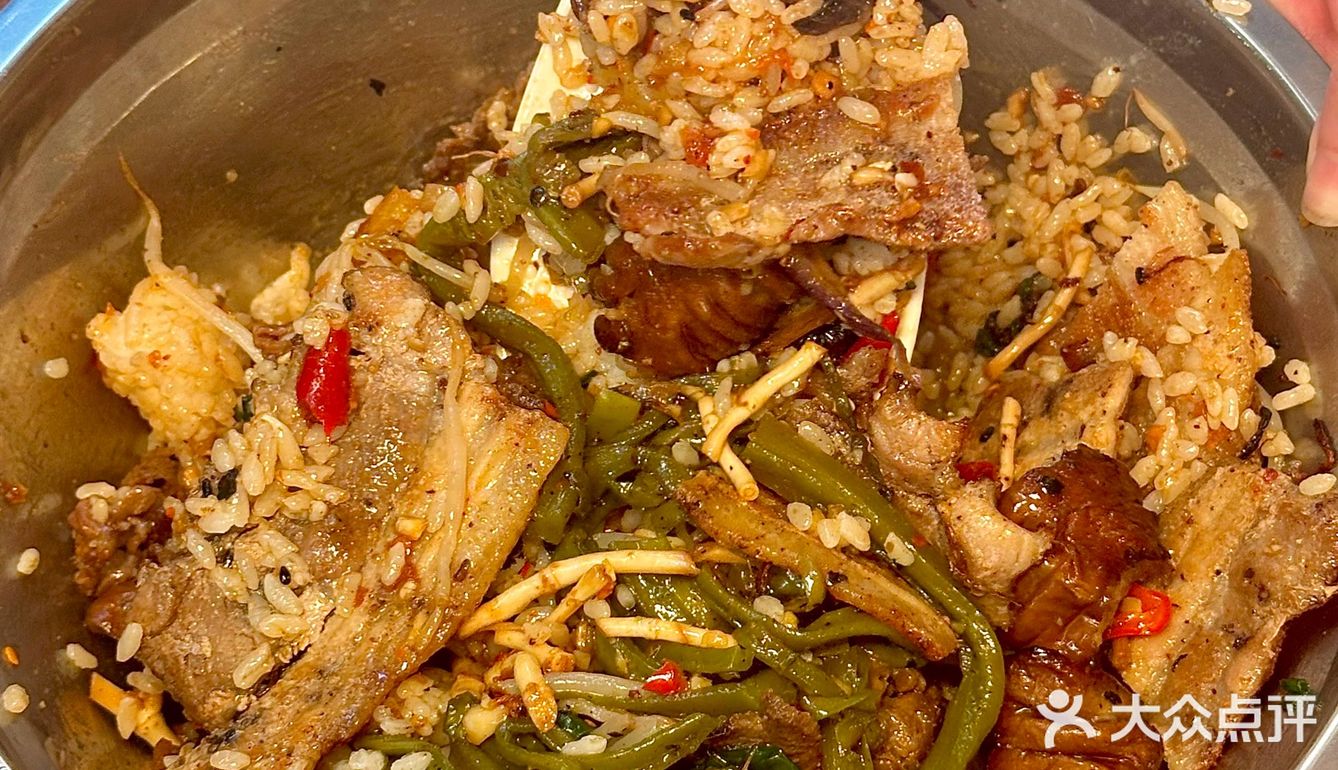 感受一下重庆人的松弛感，院坝烤肉！！！