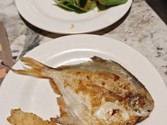 -金马门国际美食百汇(珞喻路店)