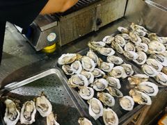-蚝哥花姐湛江烤生蚝(美丽湾市场店)