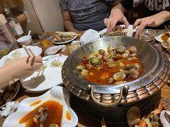 -东来菜馆•手抓海鲜家常菜•海鲜锅贴(鸽子窝店)
