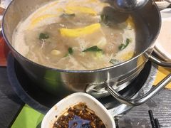 -四季喧黔味豆米火锅(万达广场店)