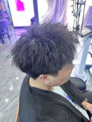 -藤野造型烫染·漂发