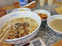 老长沙红烧牛肉粉-湘下佬·老长沙吃货铺(酃湖万达店)