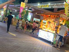 -三亚火车头万人海鲜广场