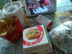 -麦当劳(百联西郊购物中心店)