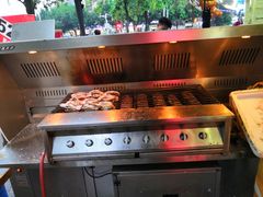 自助取餐区-路边摊小炉子烧烤