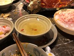 -渝大狮毛肚老火锅(遂宁万达店)