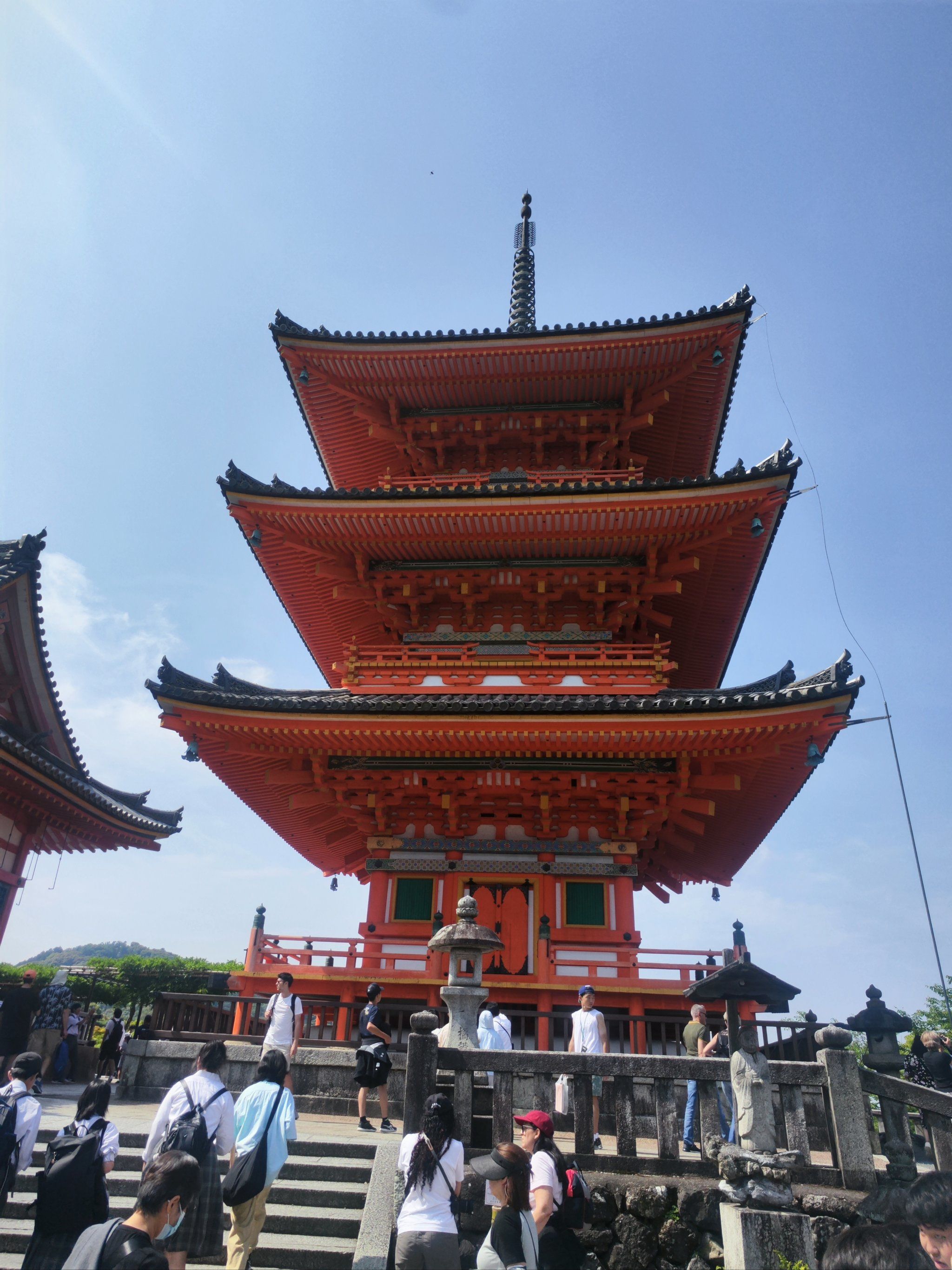 京都的寺庙和庭园算是日本比较有代表性的建筑了