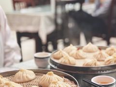 -正宗开封黄家灌汤小笼包子