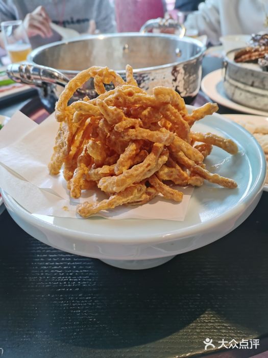 行家海鲜火锅酒家(静安寺店)金沙茶树菇图片