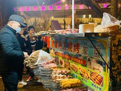 自助取餐区-新疆阿力烧烤