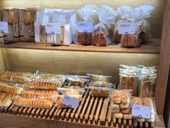 面包甜点陈列柜-那家面包房(珠江路店)