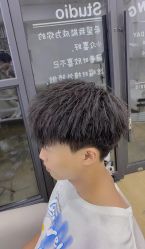 -H·Y HAIR SALON烫发·染发·造型