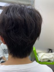 -首脑美发沙龙