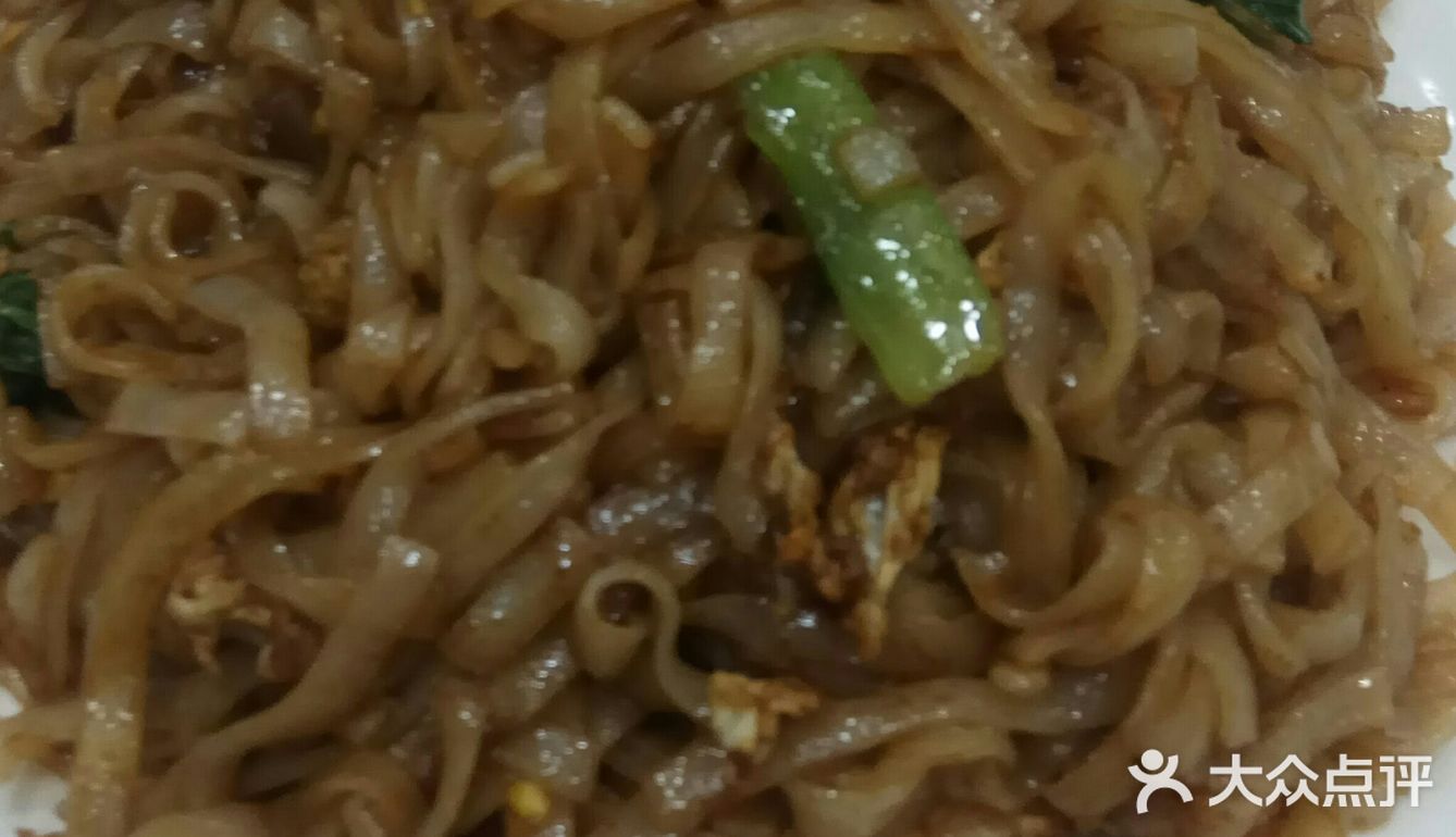 来过，服务挺好，店也挺大，各种食材都有，有海鲜有烧烤