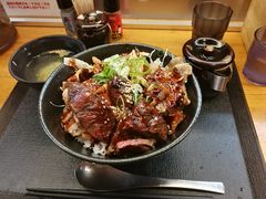 -難波肉劇場
