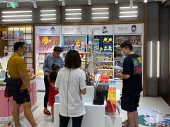 -泡泡玛特POPMART(蓝色港湾店)