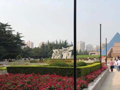 -上海市龙华烈士陵园