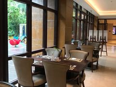 -三亚湾海居铂尔曼度假酒店