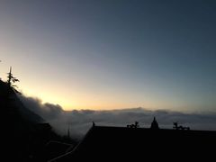 -峨嵋山金顶