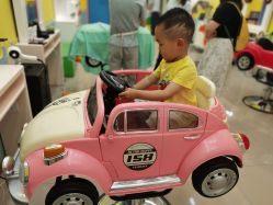 -爆米花儿童美发乐园