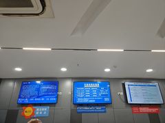 -包玉刚游泳场(黄龙恒励大厦店)