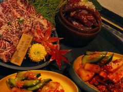 -山川小町·极番烧肉(新地假日广场店)