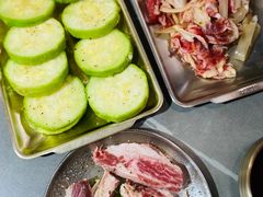 -围炉肉舍•炭烤活鳗•丹东海鲜烤肉(步行街店)