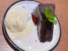 -SPACELAB失重餐厅(世纪汇店)