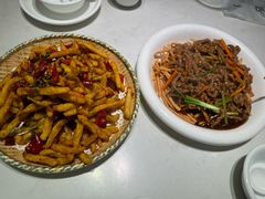 -刘胖子家常菜·蹄花焖藕(中央花园店)