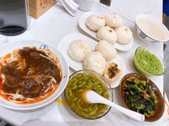 -李与白包子铺(桐梓林店)