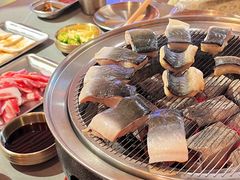 -围炉肉舍•炭烤活鳗•丹东海鲜烤肉(步行街店)