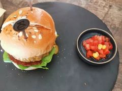 -HIGH FIVE哈福手工汉堡(桂林路店)