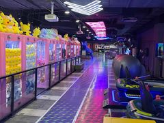 -大鲁阁X运动玩乐园·保龄球·团建·生日派对(滨江宝龙城市广场店)