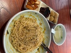 -裕兴记•蟹黄面馆(人民广场店)