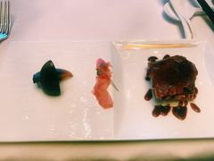 肥肝片皮鸭-金轩中餐厅 Jin Xuan(浦东丽思卡尔顿酒店)
