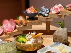 -山川小町·极番烧肉(新地假日广场店)