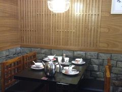 -臻吃客主题餐厅(人民路店)