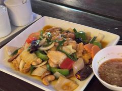 -Green Tree Rest. & Pub