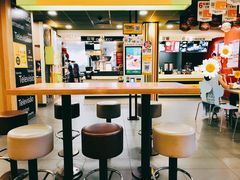 大堂-麦当劳(华宁弘基生活中心店)