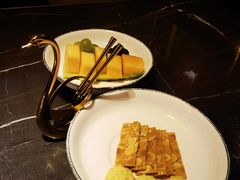 -海派悦庭·海胆烧麦·新融合菜(凯德广场店)