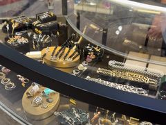-Vivienne Westwood(上海来福士广场店)