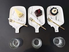 -UNI UNI(环亚凯瑟琳店)