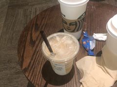 -星巴克臻选(南京金茂览秀城店)