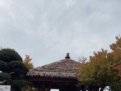 -七彩云南古滇温泉山庄