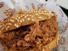 烧饼加肉-万红路羊汤烧饼店(将台路店)