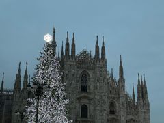 -文艺复兴百货(米兰大教堂广场店)