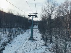 -亚布力新体委滑雪场