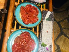 -老牌坊云南鱼豆花火锅(爱建店)