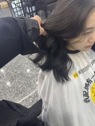 -藤野造型·烫·染发型设计店